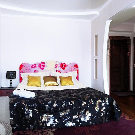 Maximus Apartament Bişkek Dış mekan fotoğraf