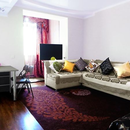 Maximus Apartament Bişkek Dış mekan fotoğraf