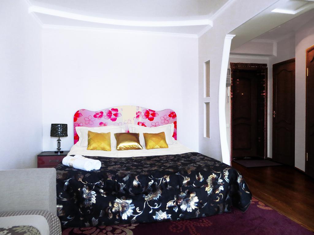Maximus Apartament Bişkek Dış mekan fotoğraf